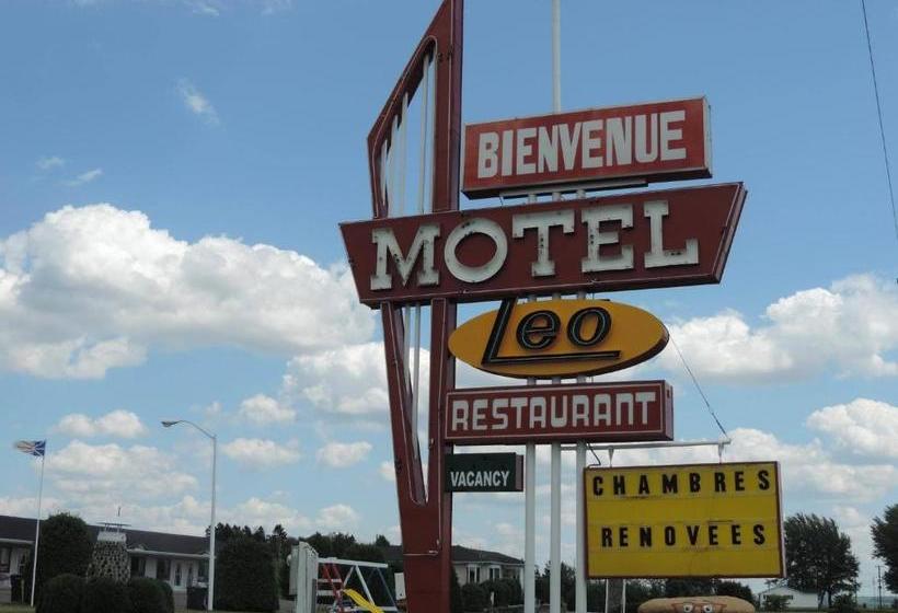 فندق على الطريق Travelodge By Wyndham Grand Falls