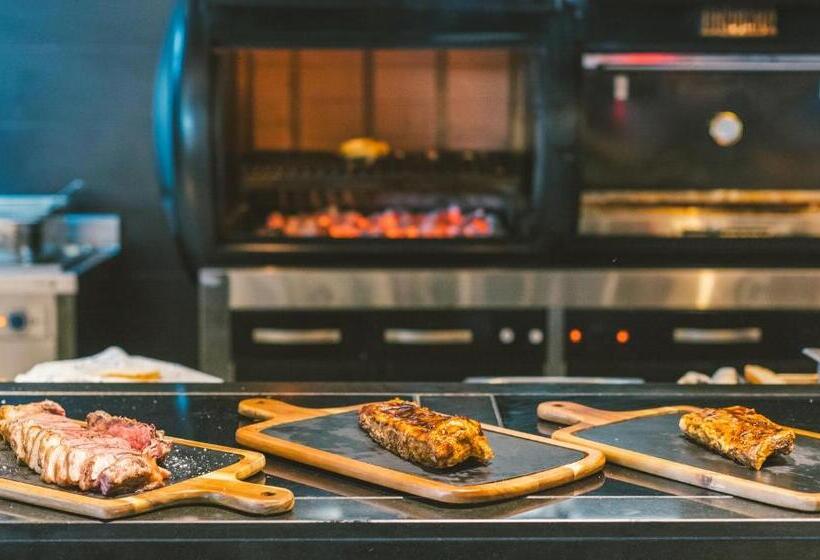 Novotel Barcelona Cornella