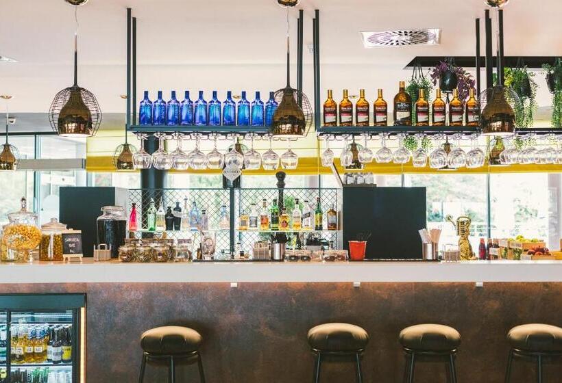 Novotel Barcelona Cornella