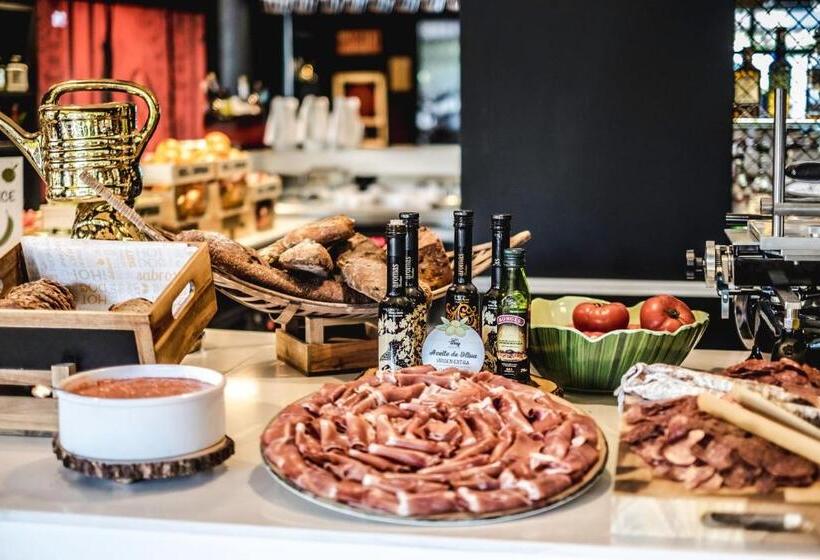 Novotel Barcelona Cornella