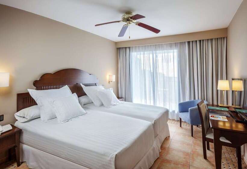 Occidental Isla Cristina