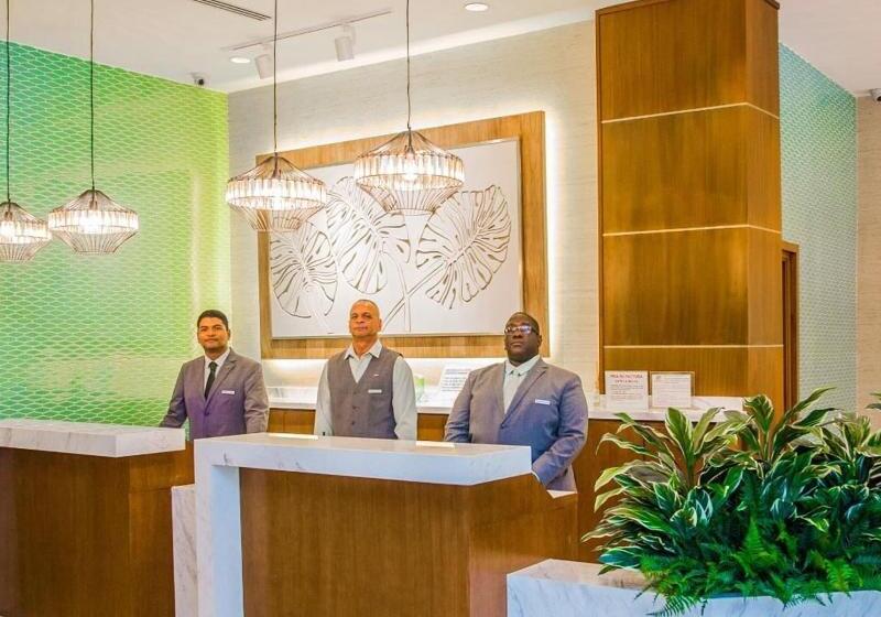 Radisson Hotel Panama Canal