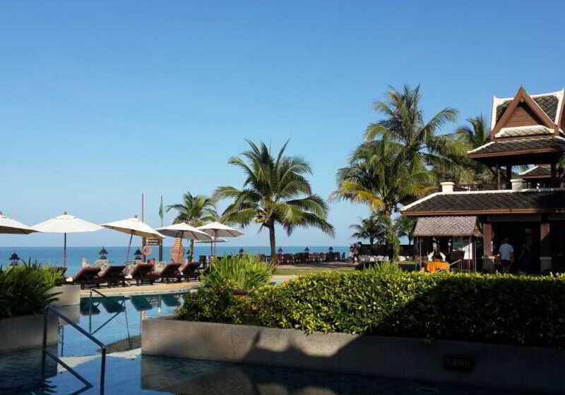 Mukdara Beach Villa & Spa Resort