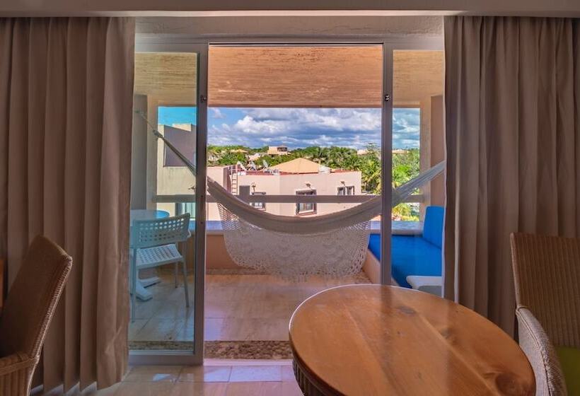 منتجع Puerto Aventuras Hotel & Beach Club