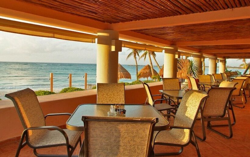 منتجع Puerto Aventuras Hotel & Beach Club