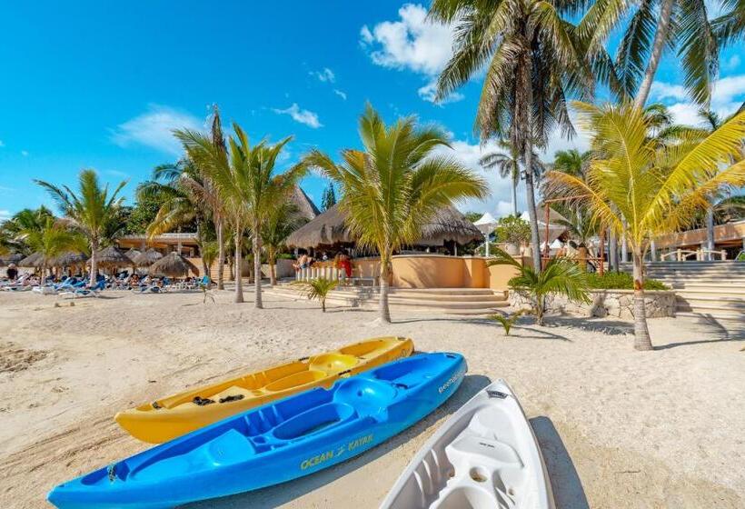 منتجع Puerto Aventuras Hotel & Beach Club