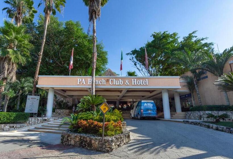 استراحتگاه Puerto Aventuras Hotel & Beach Club
