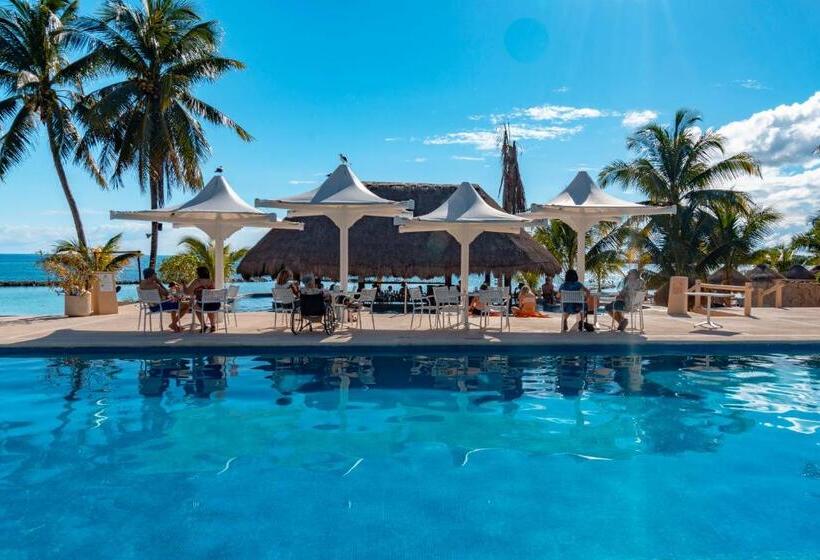 منتجع Puerto Aventuras Hotel & Beach Club