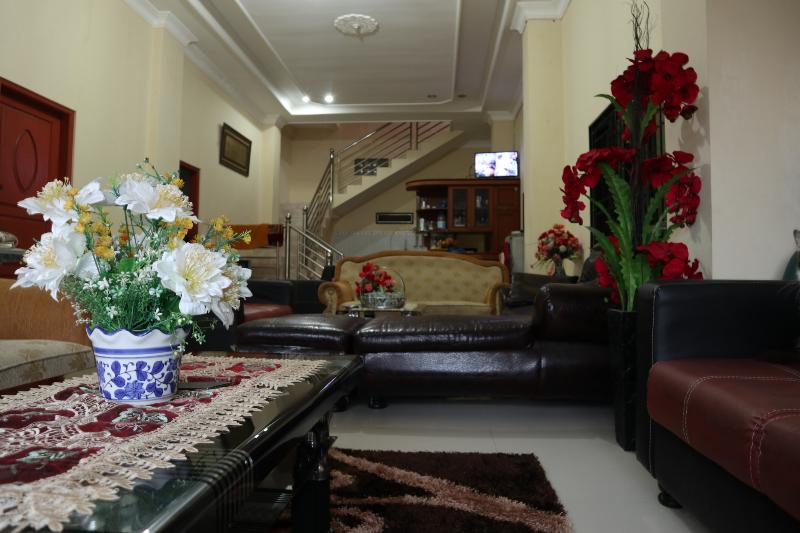 酒店 Reddoorz Syariah At D Rizs Homestay