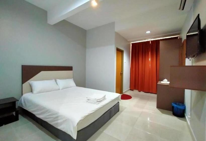 فندق Oyo 89934 Rose Village Inn 1