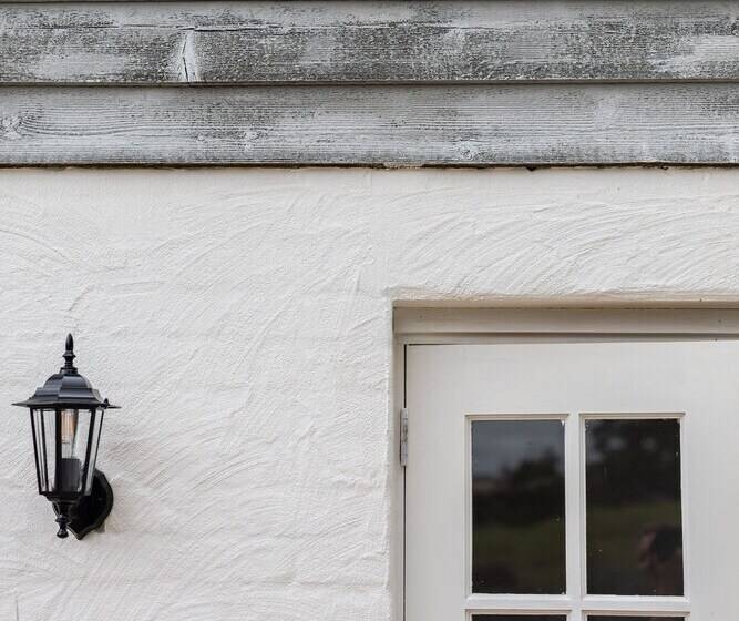 A Cottage In Richmond