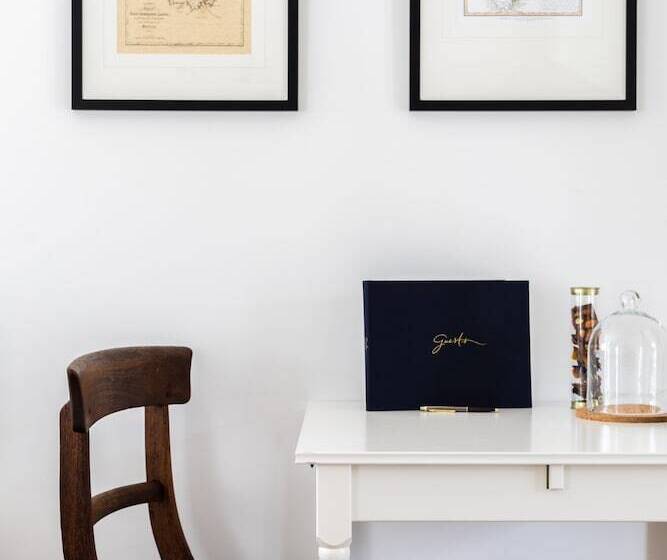 A Cottage In Richmond