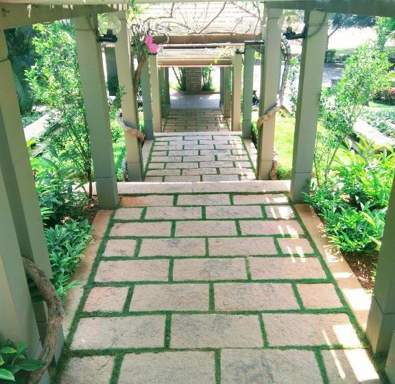 Angsana Oasis Spa & Resort