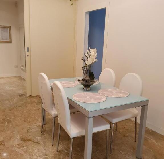 تختخواب و صبحانه Bb Suite Siracusa