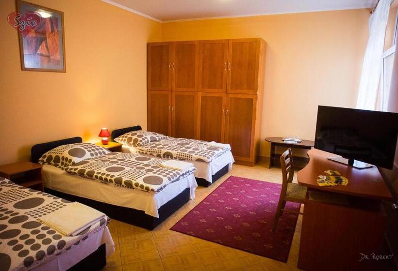 Bed and Breakfast Cívis Szálláshely