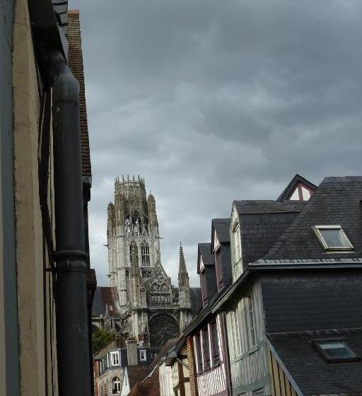 민박 Une Chambre Dans L'atelier De R