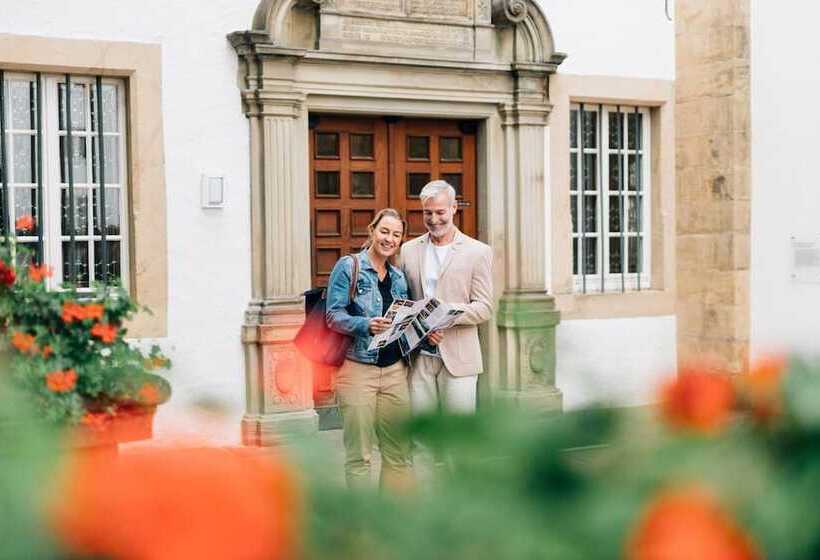 هتل Bildungs Und Tagungshaus Liborianum