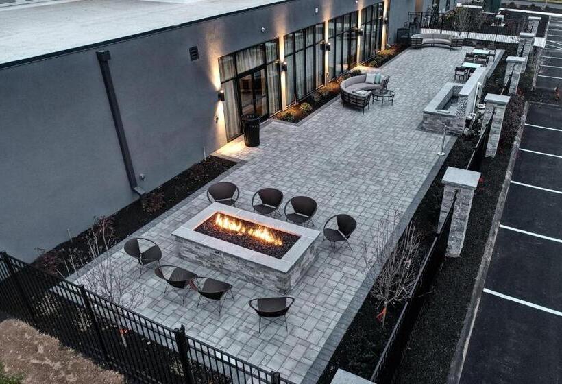 فندق Courtyard By Marriott Southington