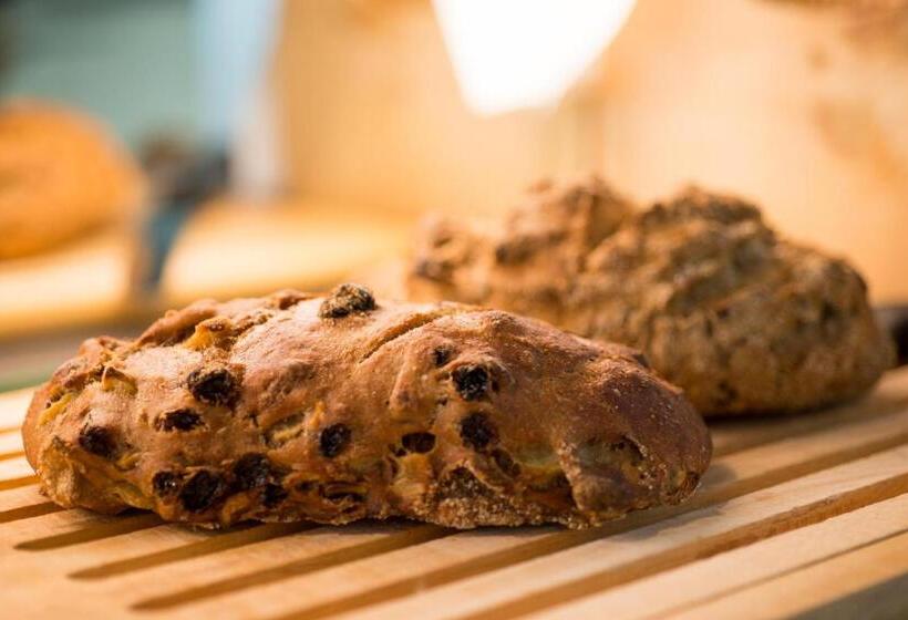 Отель Garni Sirmian