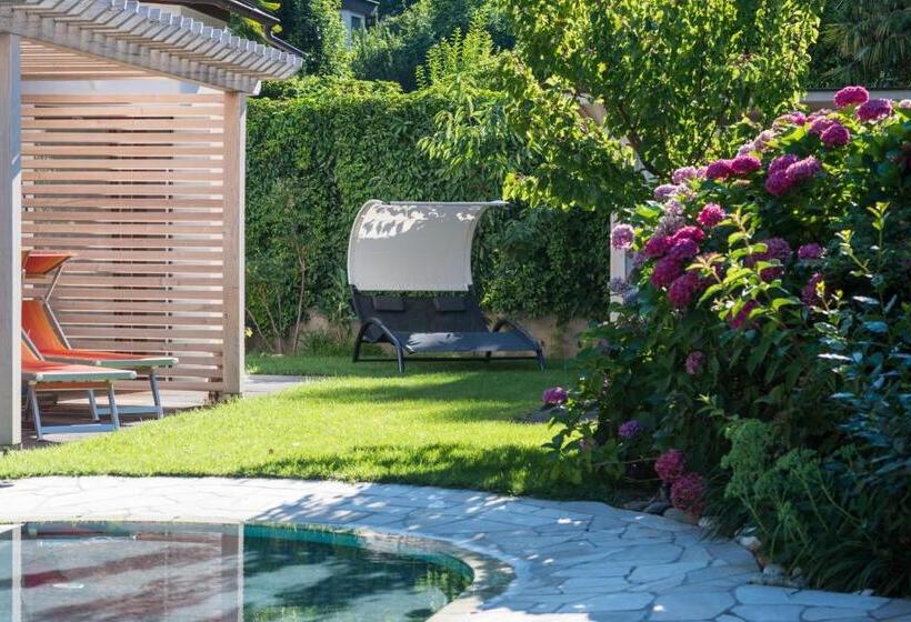 Отель Garni Sirmian