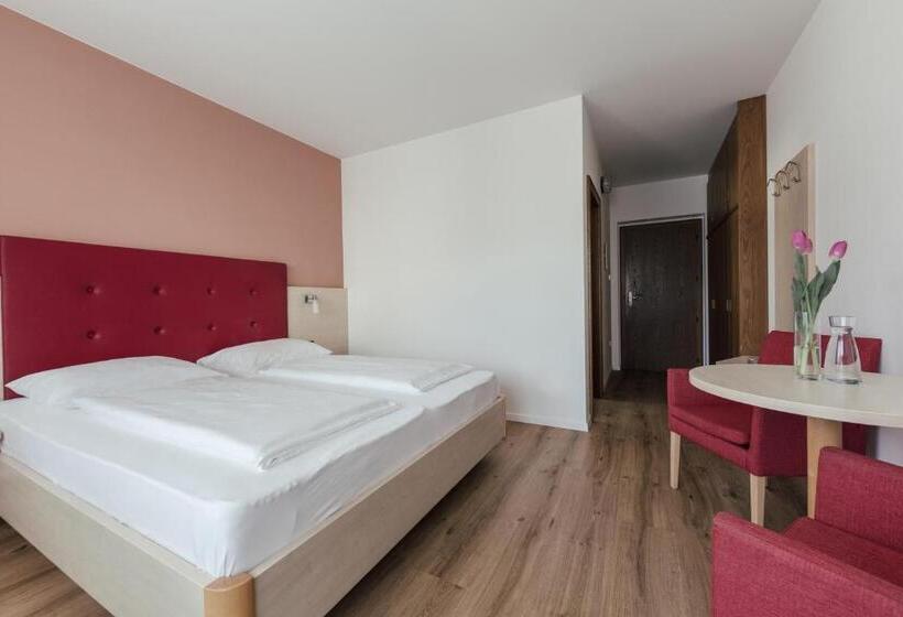 Отель Garni Sirmian