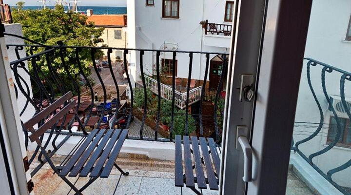 Отель Kyrenia British Harbour