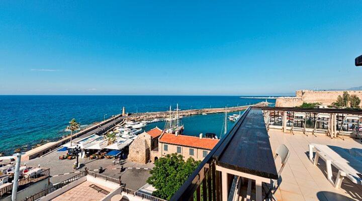 Отель Kyrenia British Harbour