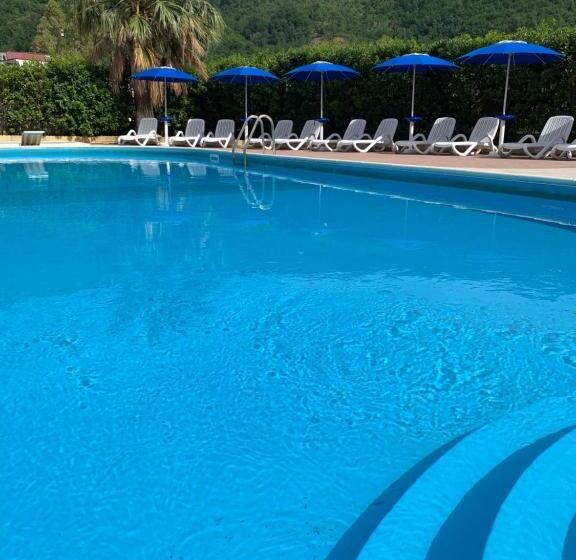 Отель Le Mimose