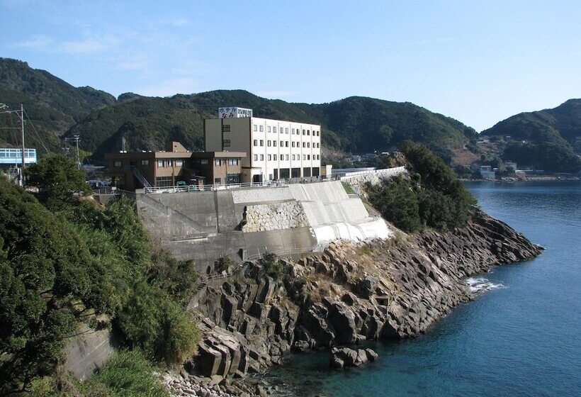 בית מלון כפרי Nami