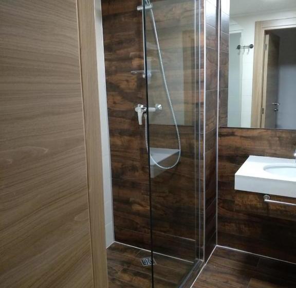 هتل David Apt On Bakuriani Orbi Palace