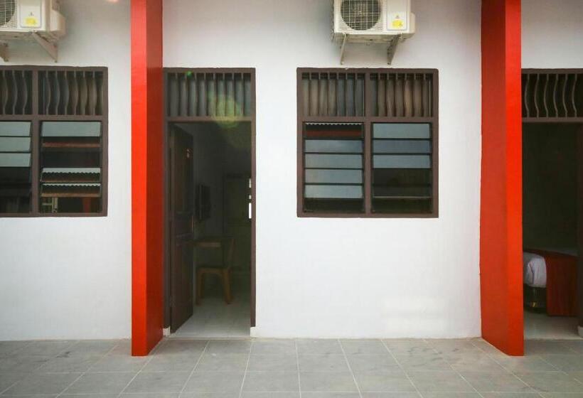 ホテル Oyo 2940 Papakoel Residence