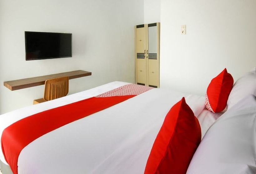 ホテル Oyo 2940 Papakoel Residence