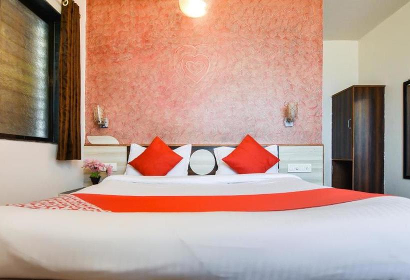 Отель Oyo 36668 Om Resort