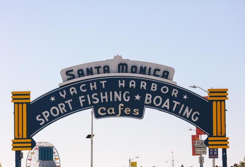 Found Hotel, Santa Monica