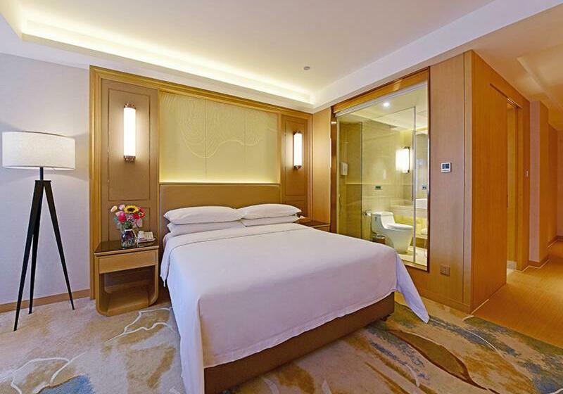 فندق Vienna International