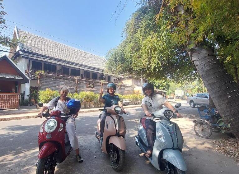 酒店 Villa Chitchareune 2