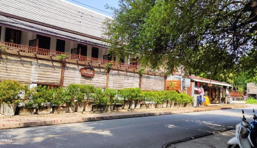 هتل Villa Chitchareune 2
