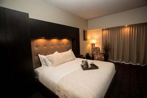 모텔 The Catfish Bend Inn & Spa