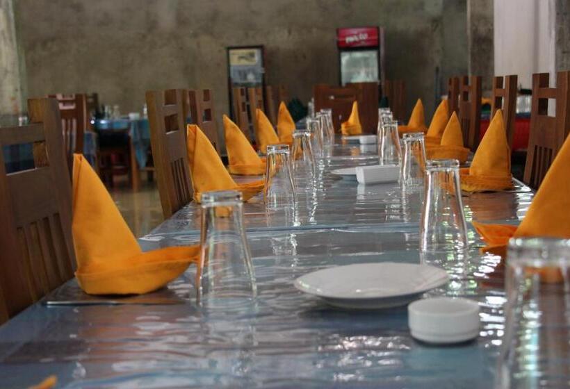 פנסיון Ariya Rest & Ayurveda Spa