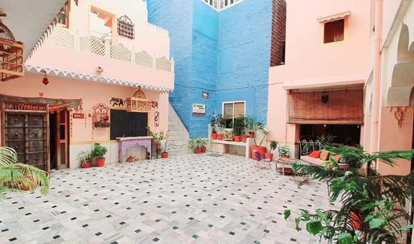 פנסיון Durag Niwas Guest House