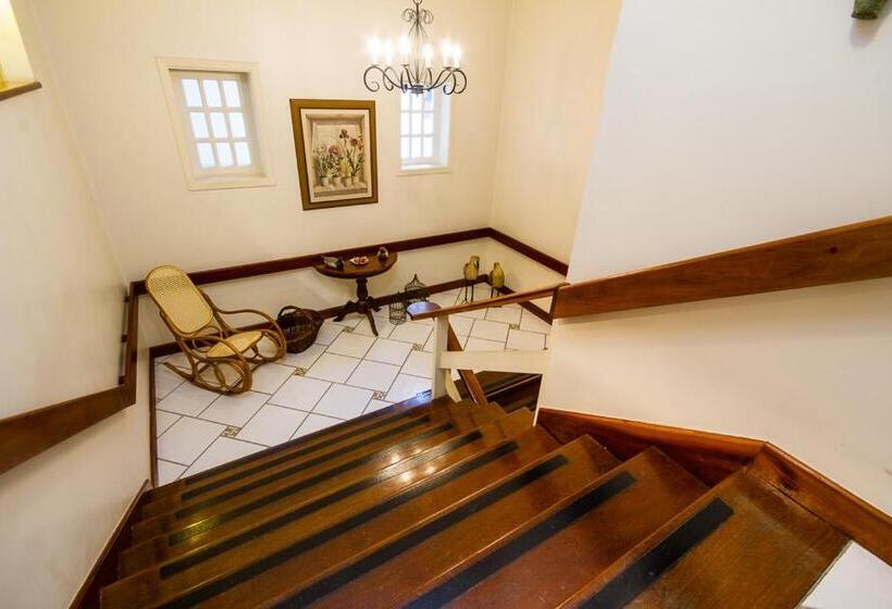 펜션 Pousada Casa Gialla Campos Do Jordao