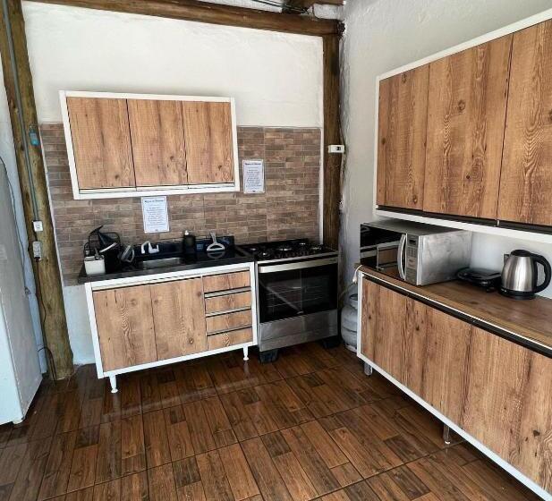 膳宿费 Pousada Dina