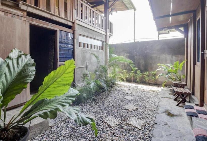 膳宿费 Reddoorz At Omah Kayu Homestay Yogyakarta