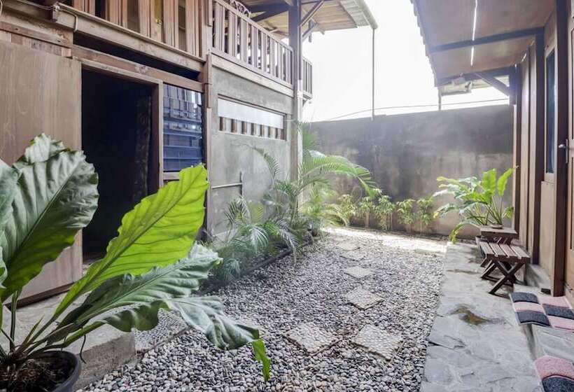 膳宿费 Reddoorz At Omah Kayu Homestay Yogyakarta