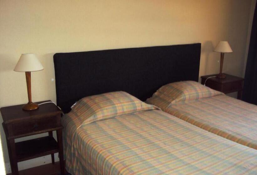 펜션 Residencial Do Mar