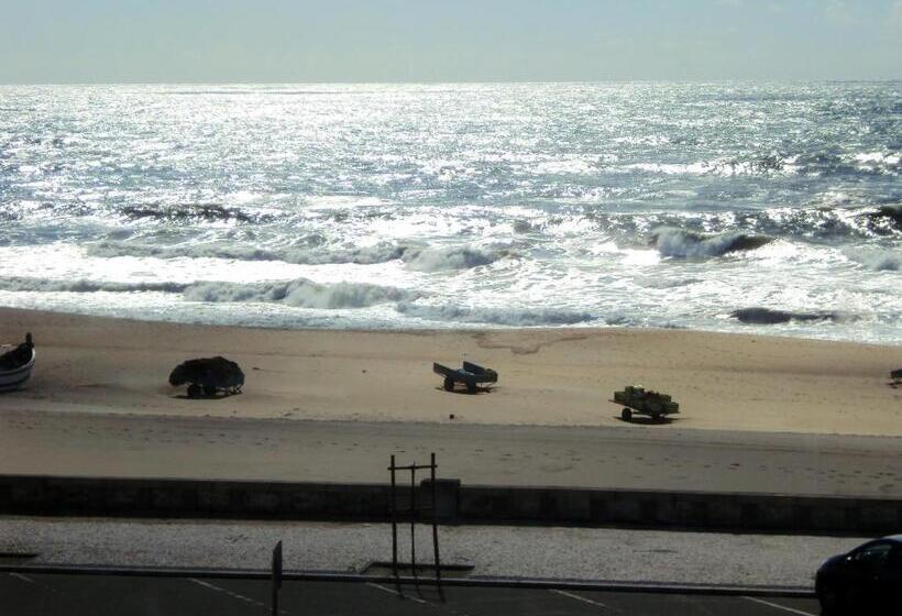 펜션 Residencial Do Mar