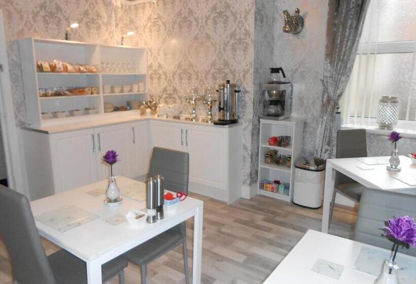 Пансион Sorrento House