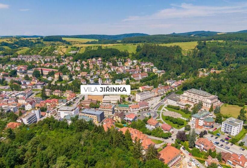 膳宿费 Vila Jiřinka