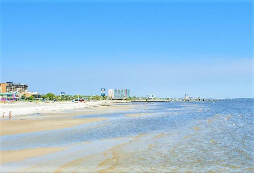 Royal Holiday Beach Resort