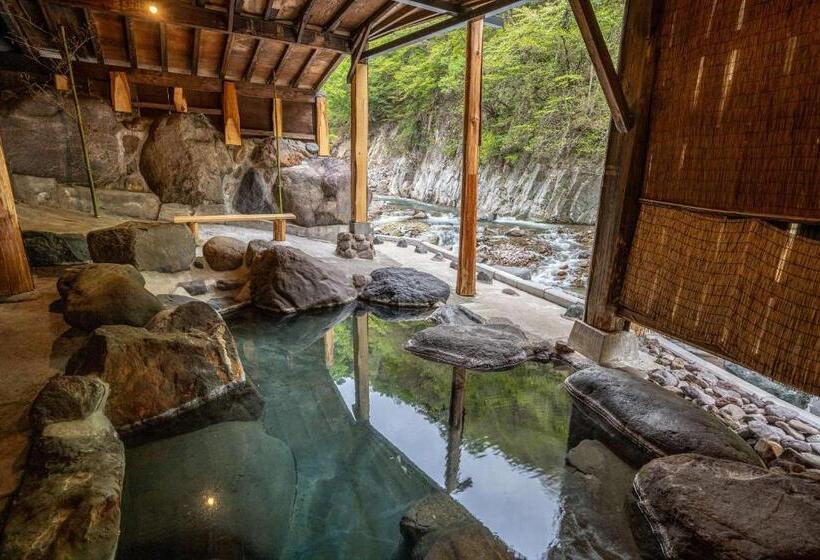 ריוקאן Nikko Nationalpark Kawamata Onsen Kura